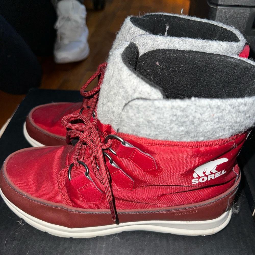 New Sorel Explorer Carnival Waterproof boot: Rusty